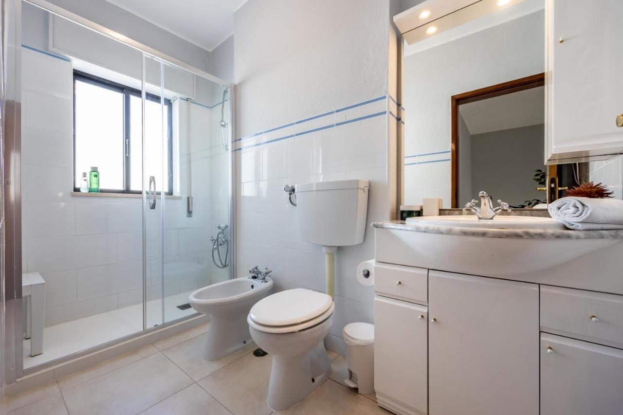 Bay View Townhouse Salema Exterior foto