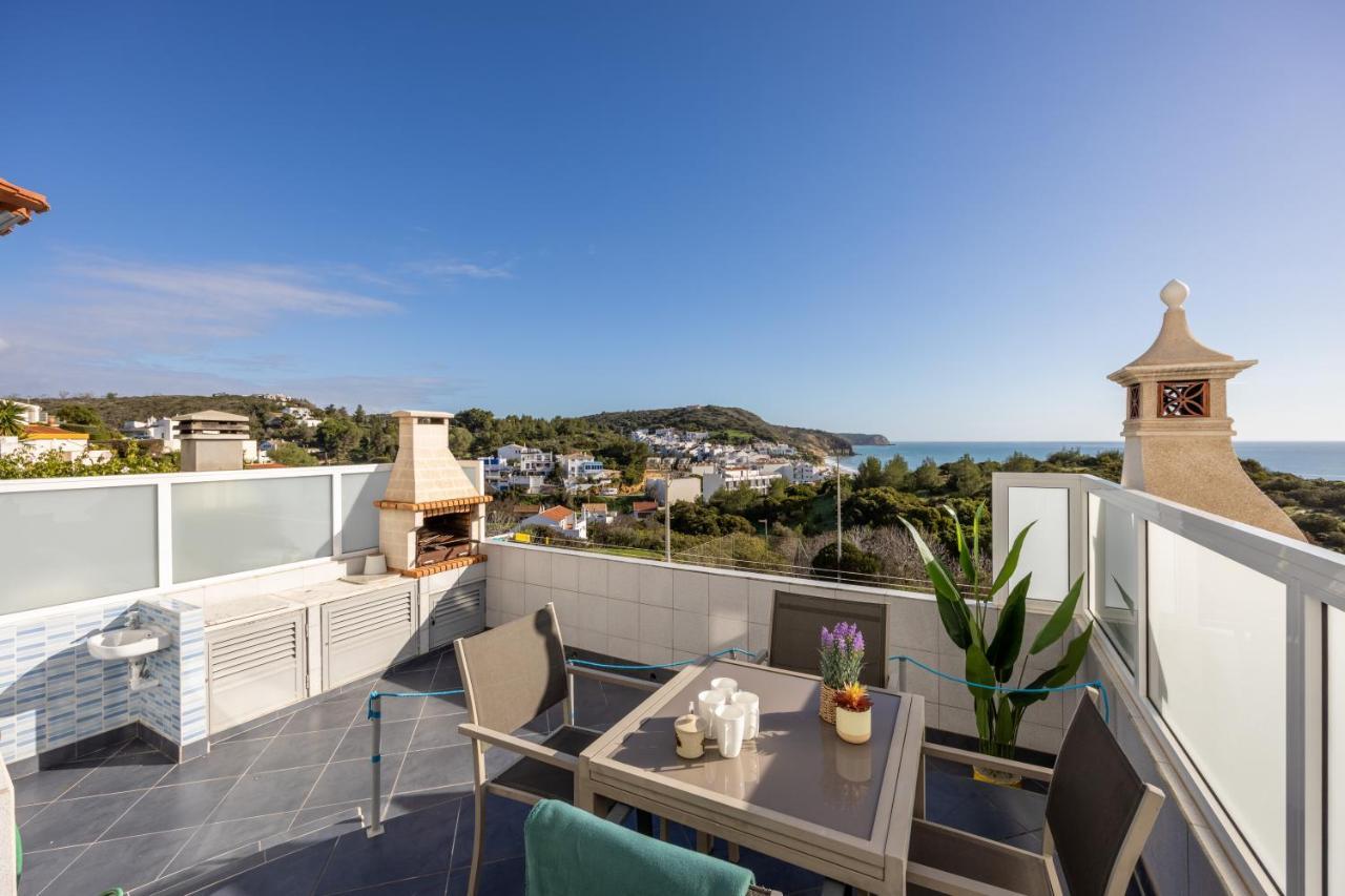 Bay View Townhouse Salema Exterior foto